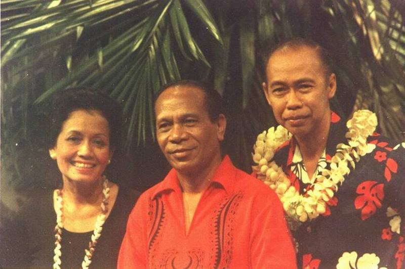 Pak Hoegeng dan "The Hawaiian Seniors" di TVRI